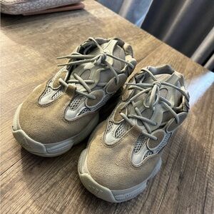 2018 Yeezy 500 “Salt”